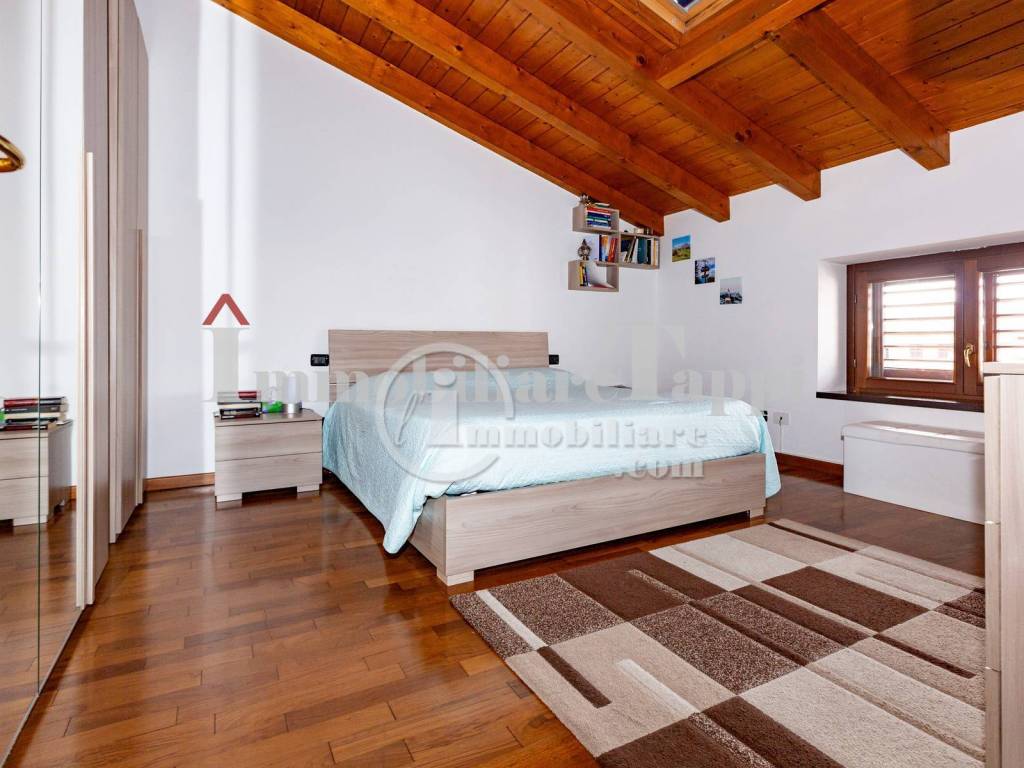 Appartamento a Cislago in Via U. Foscolo, 86 - Foto 2