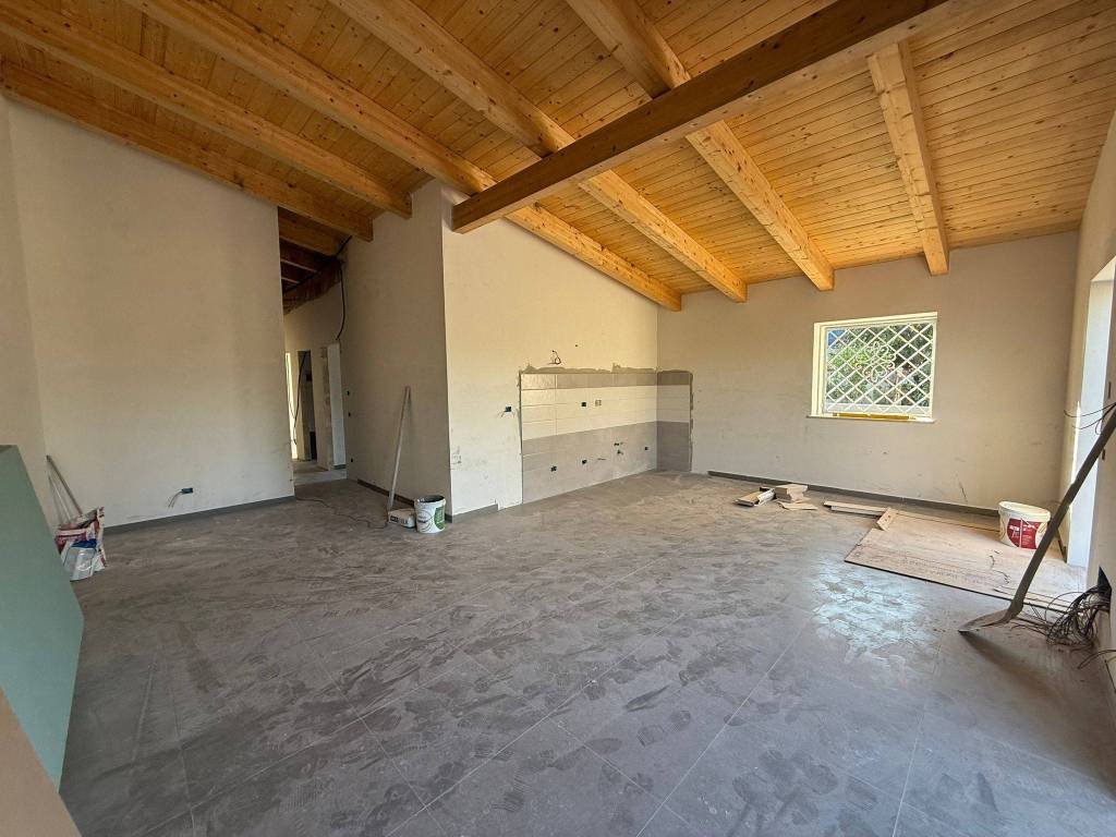 Villa a Aprilia in Via Basento - Foto 3