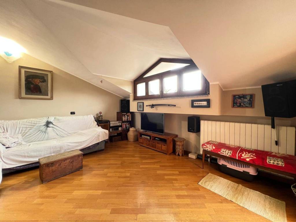 Appartamento a Caronno pertusella in Via Silone, 98 - Foto 5