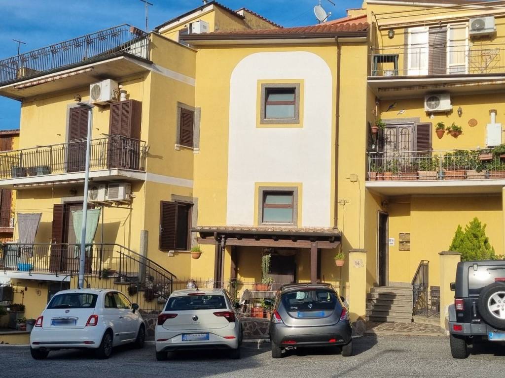 Appartamento a Albano laziale in Via Bologna, 14 - Foto 2
