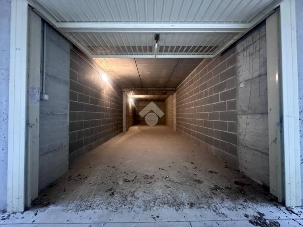 Box / garage a Codogno in Via dei Mulini, 6 - Foto 2