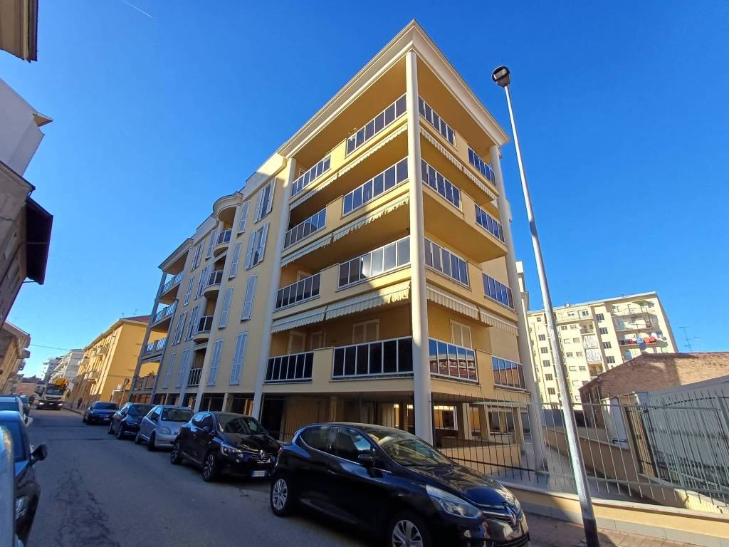 Appartamento a Vercelli in Via Aosta, 16 - Foto 2