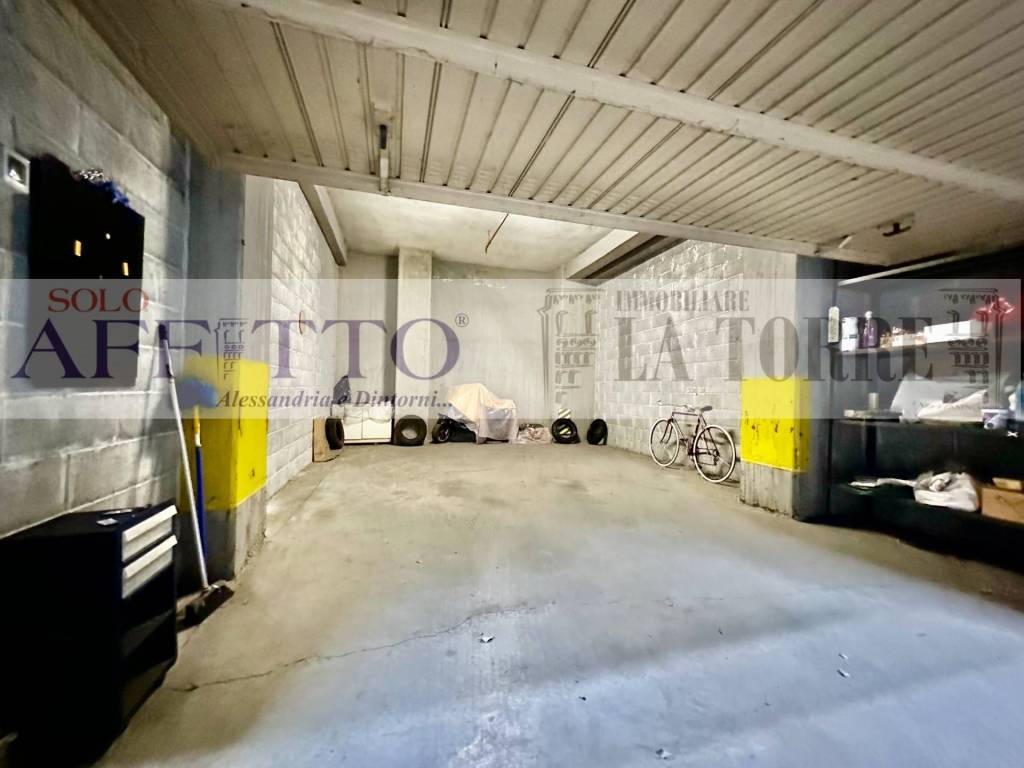 Box / garage a Alessandria in Piazza Giuseppe Garibaldi - Foto 3