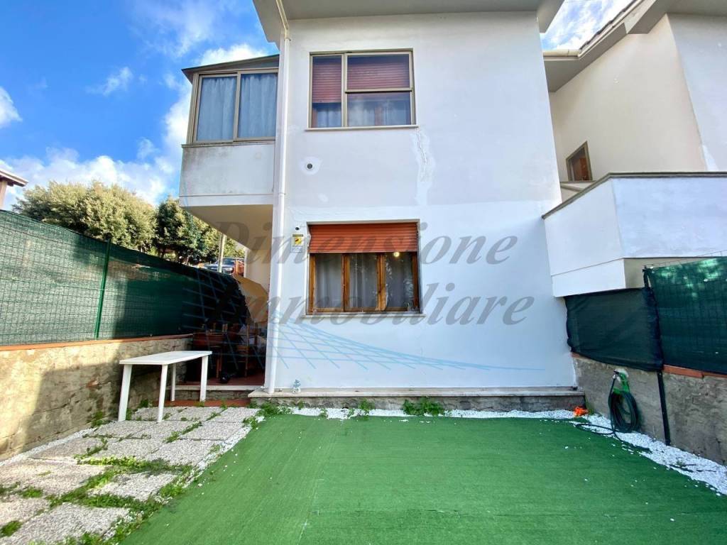 Appartamento a Rosignano marittimo in Via Lago Maggiore - Foto 2
