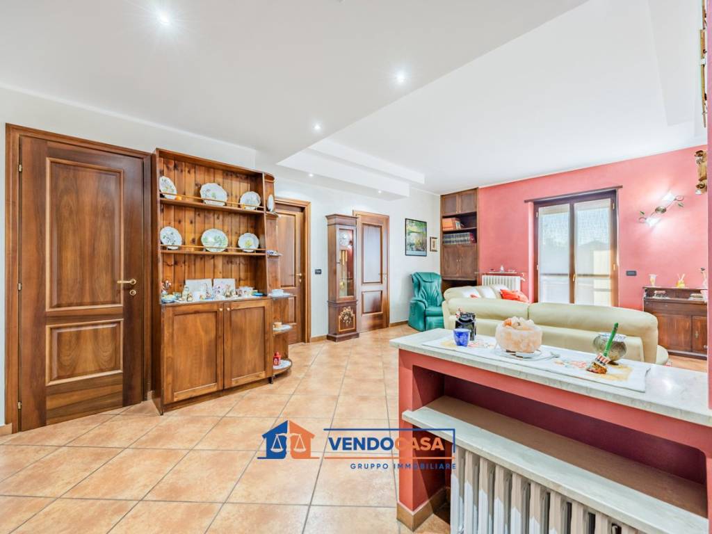 Appartamento a Vinovo in Via Parisetto - Foto 2