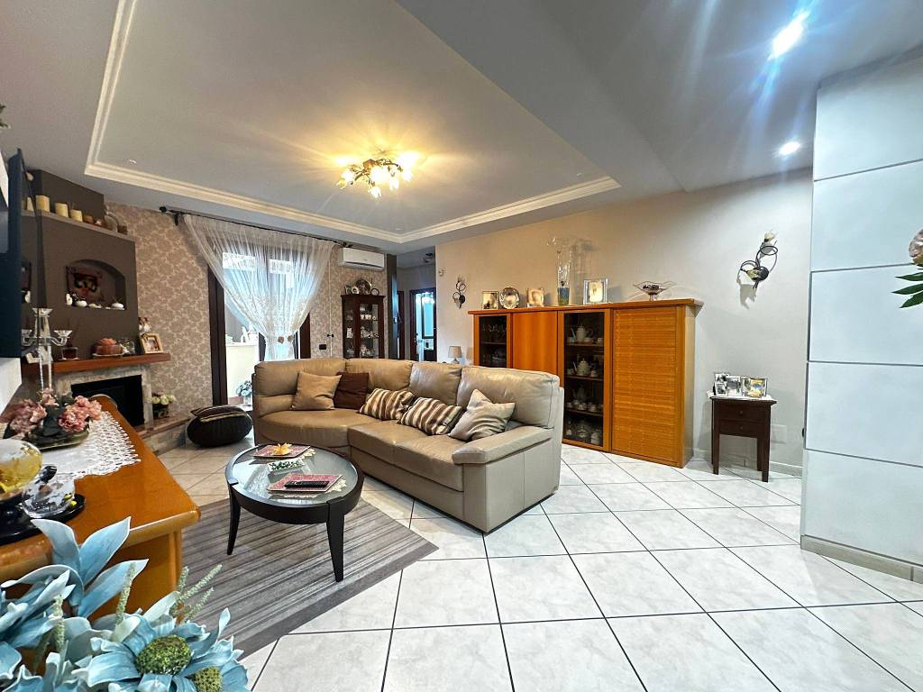 Appartamento a Maddaloni in Via Appia, 275 - Foto 4