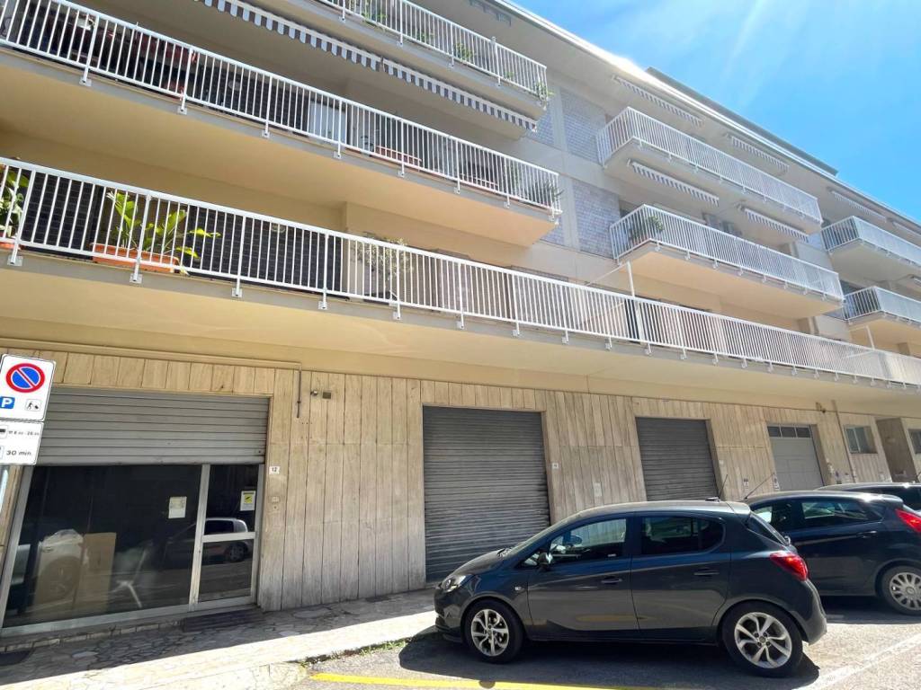 Box / garage a San benedetto del tronto in Via Machiavelli, 8 - Foto 2