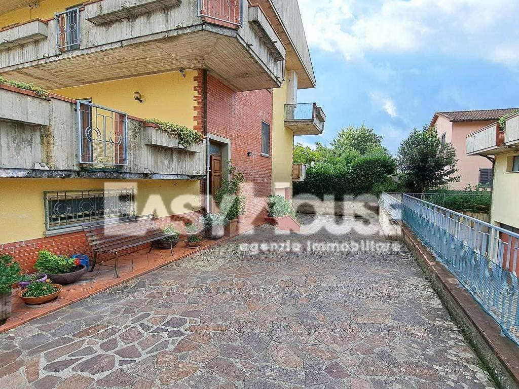 Appartamento a Loro ciuffenna in Via Giuseppe Verdi - Foto 3