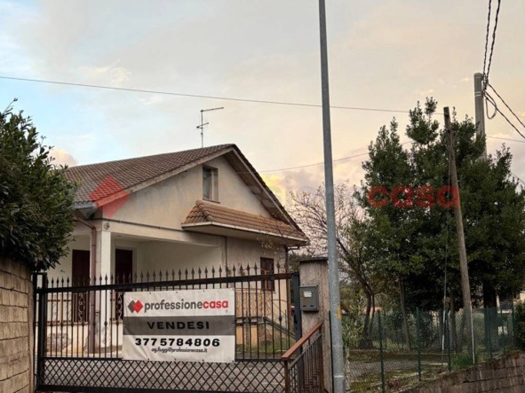 Casa indipendente a Alatri in via fontana collelavena, 18 - Foto 2