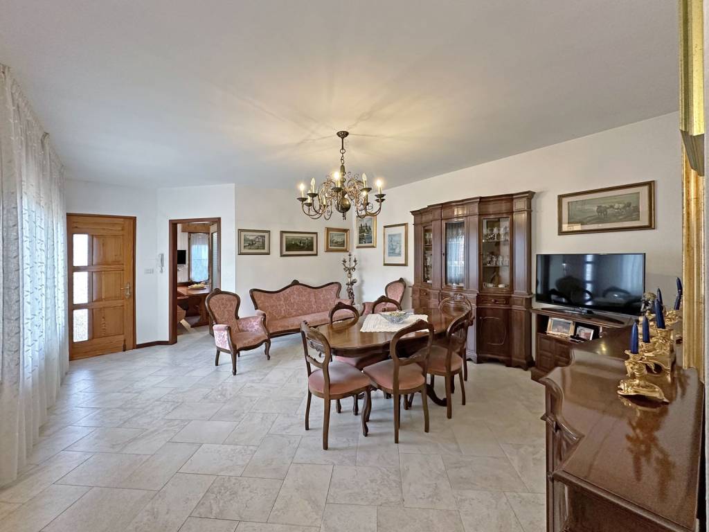 Villa a Pozzuolo del friuli in Via San Giorgio - Foto 2