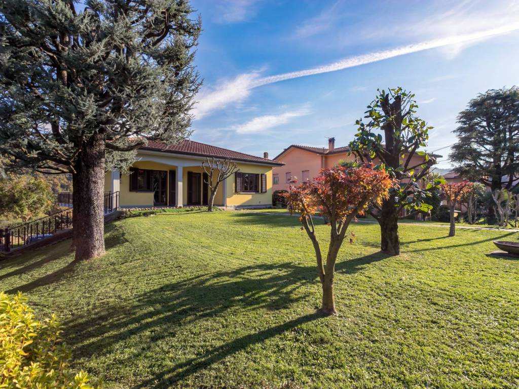 Villa a Caprino bergamasco in Via Roccolino, 29 - Foto 2