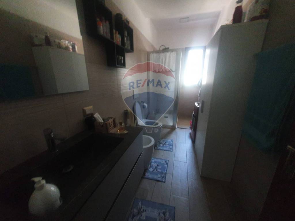 Appartamento a Caltagirone in Via Giacomo Leopardi, 12 - Foto 2