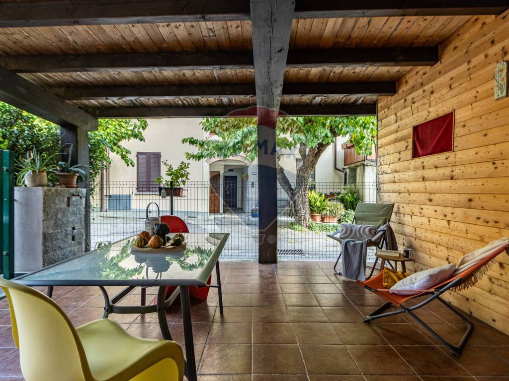 Casa indipendente a Barzanò in Via Papa Giovanni XXIII, 73 - Foto 3