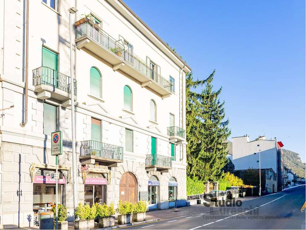 Appartamento a Lecco in Corso Martiri della Liberazione, 95 - Foto 3