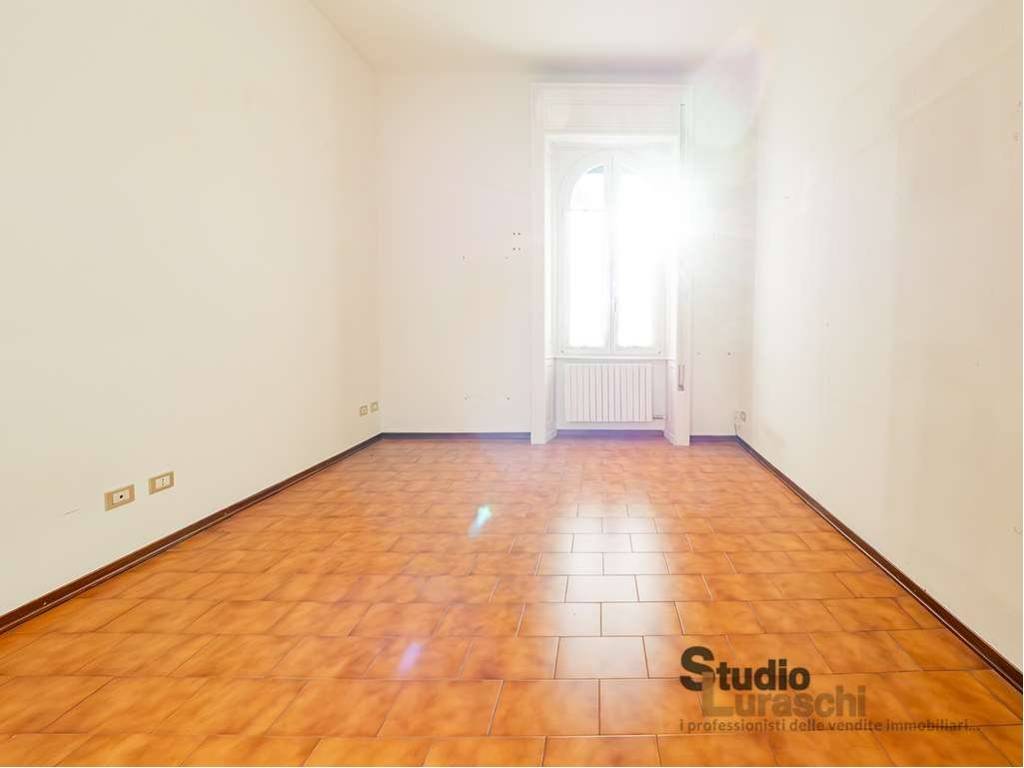 Appartamento a Lecco in Corso Martiri della Liberazione, 95 - Foto 4