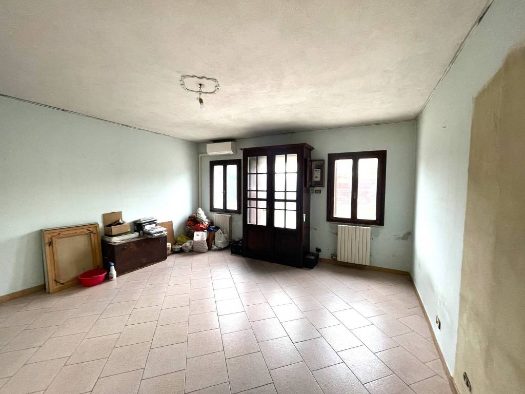 Rustico / casale a Verona in Via Fracazzole, 30 - Foto 2