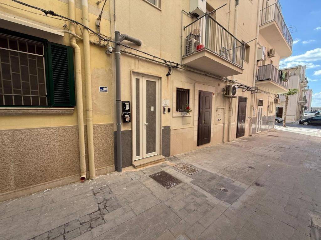 Appartamento a Margherita di savoia in Via Balzano - Foto 2