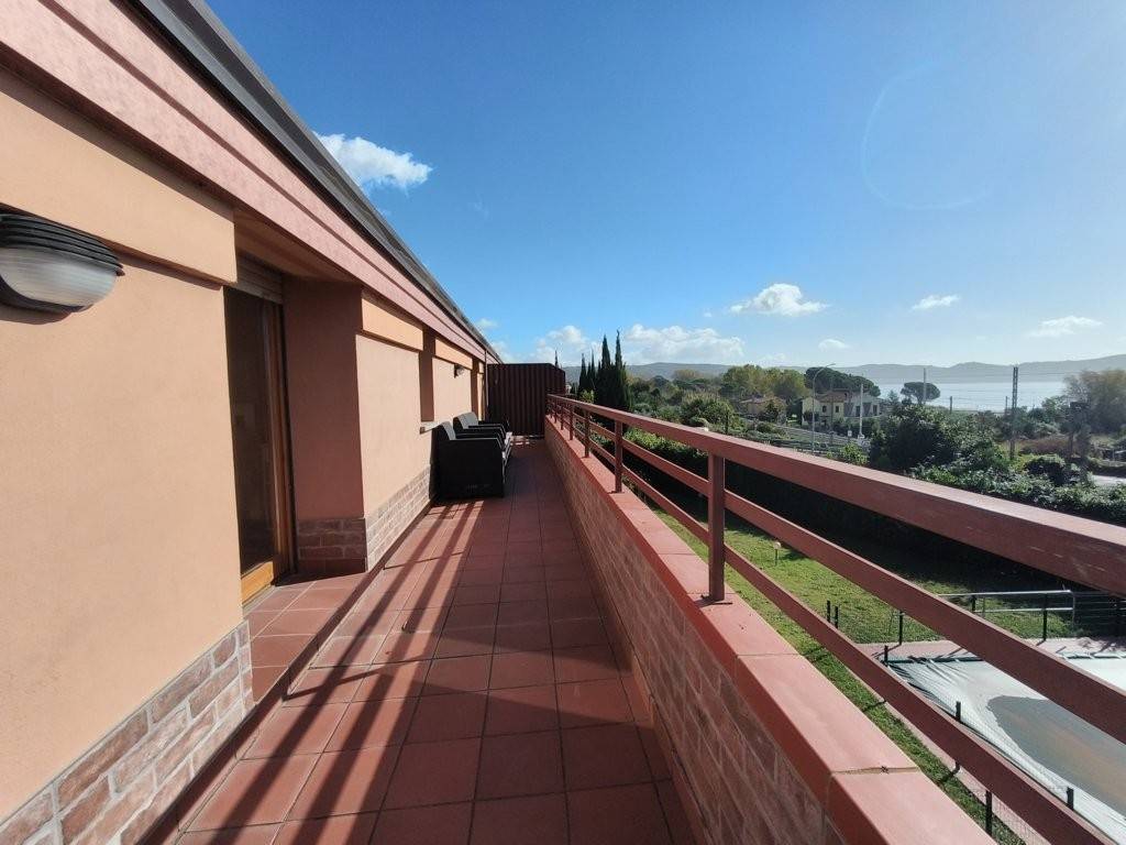 Attico / mansarda a Passignano sul trasimeno - Foto 4