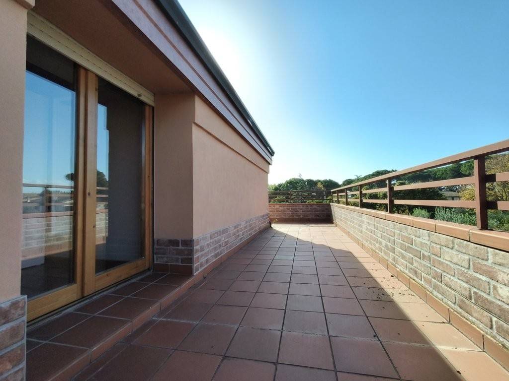 Attico / mansarda a Passignano sul trasimeno - Foto 5