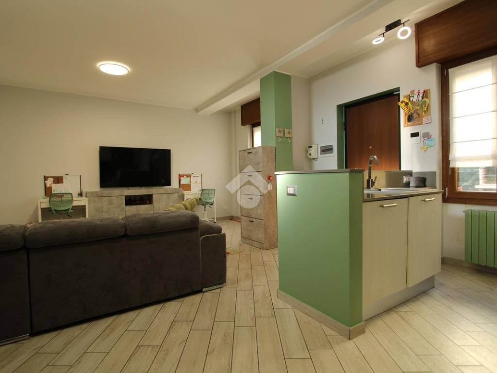 Casa indipendente a Bareggio in Via garavaglia, 13 - Foto 3