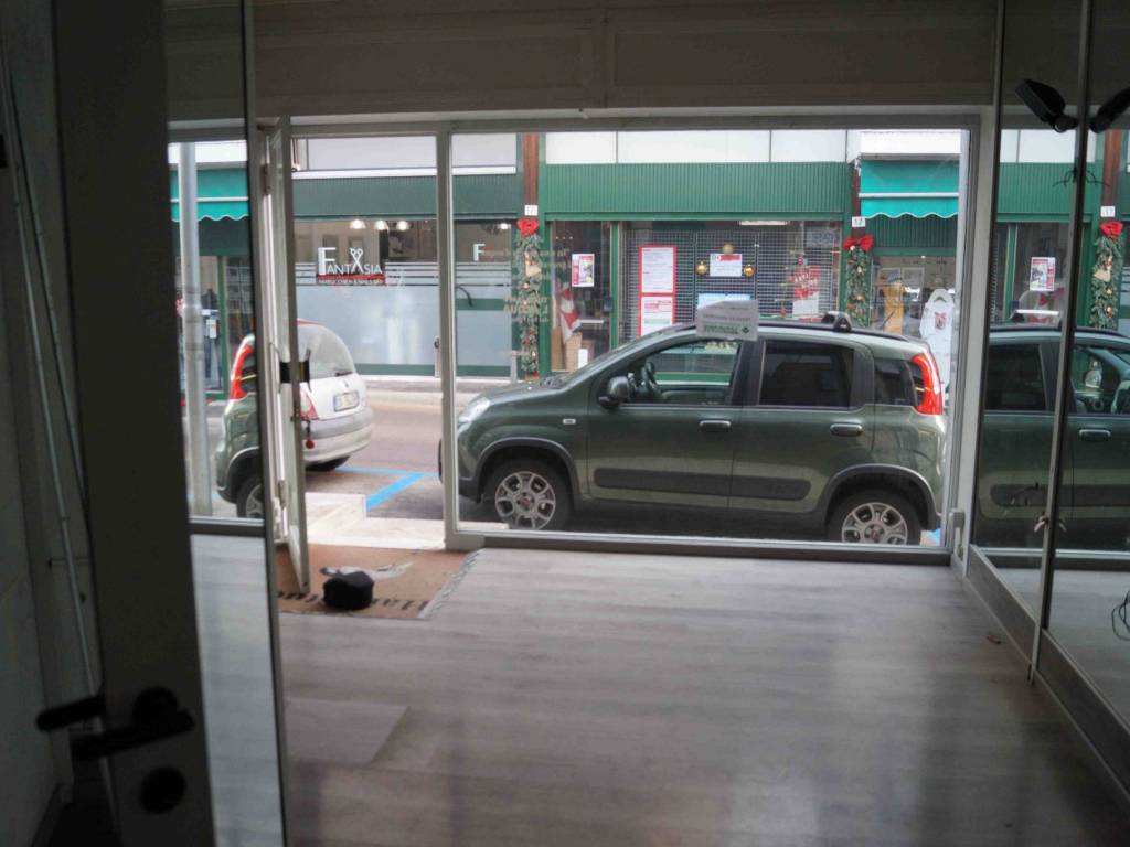 Immobile a Sesto calende in Via dell'Olmo - Foto 3