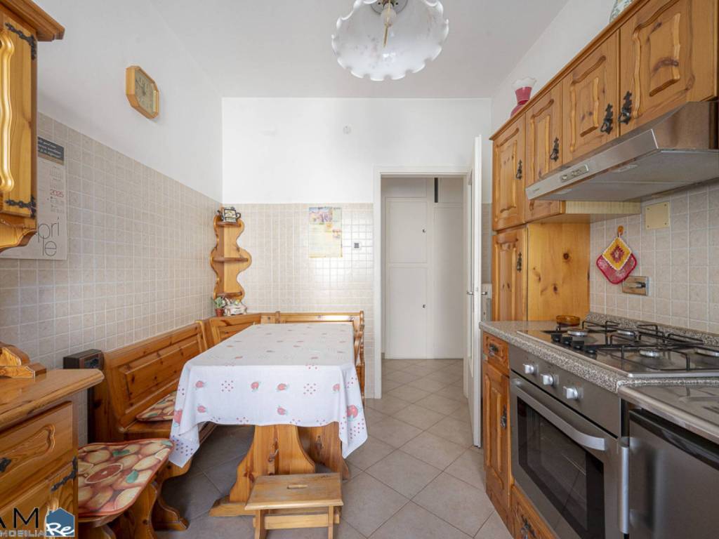 Appartamento a Trieste in VIA DEI GIULIANI, 17 - Foto 4