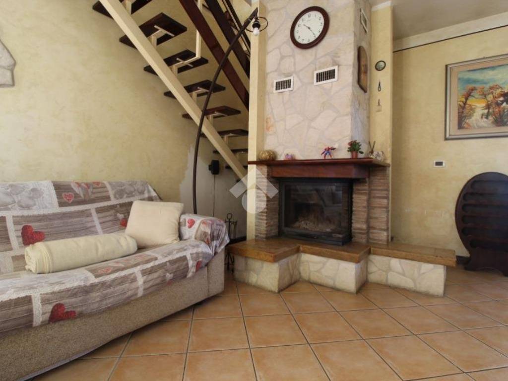 Villa a Torricella in sabina in Via oreste leonardi, 1 - Foto 4