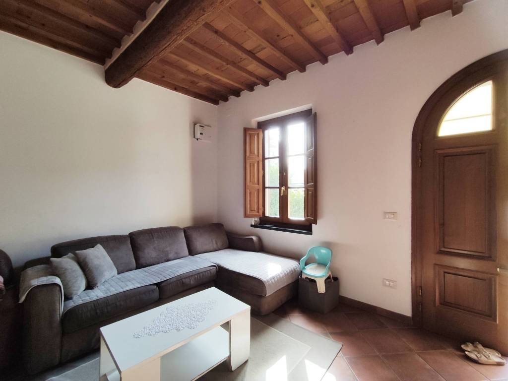 Casa indipendente a Porcari in Via Giannini, 2 - Foto 2