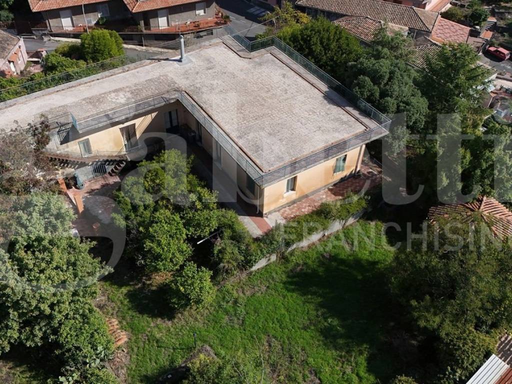 Villa a Santa venerina in Via dei Pretis, 1,3,5 - Foto 2
