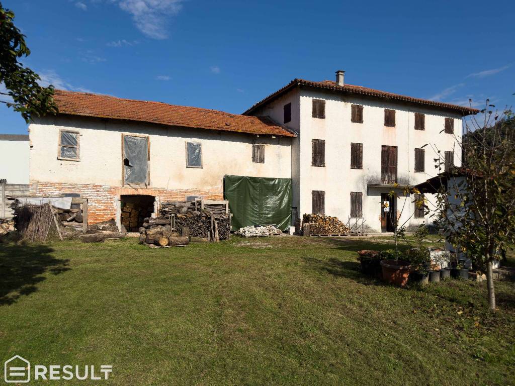 Rustico / casale a Prata di pordenone in Via Camillo Benso di Cavour, 60 - Foto 3