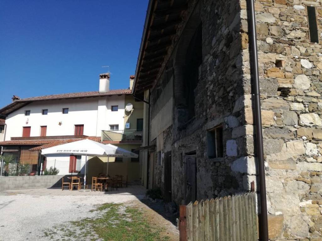 Casa indipendente a Buja in Via Collosomano, 158 - Foto 3