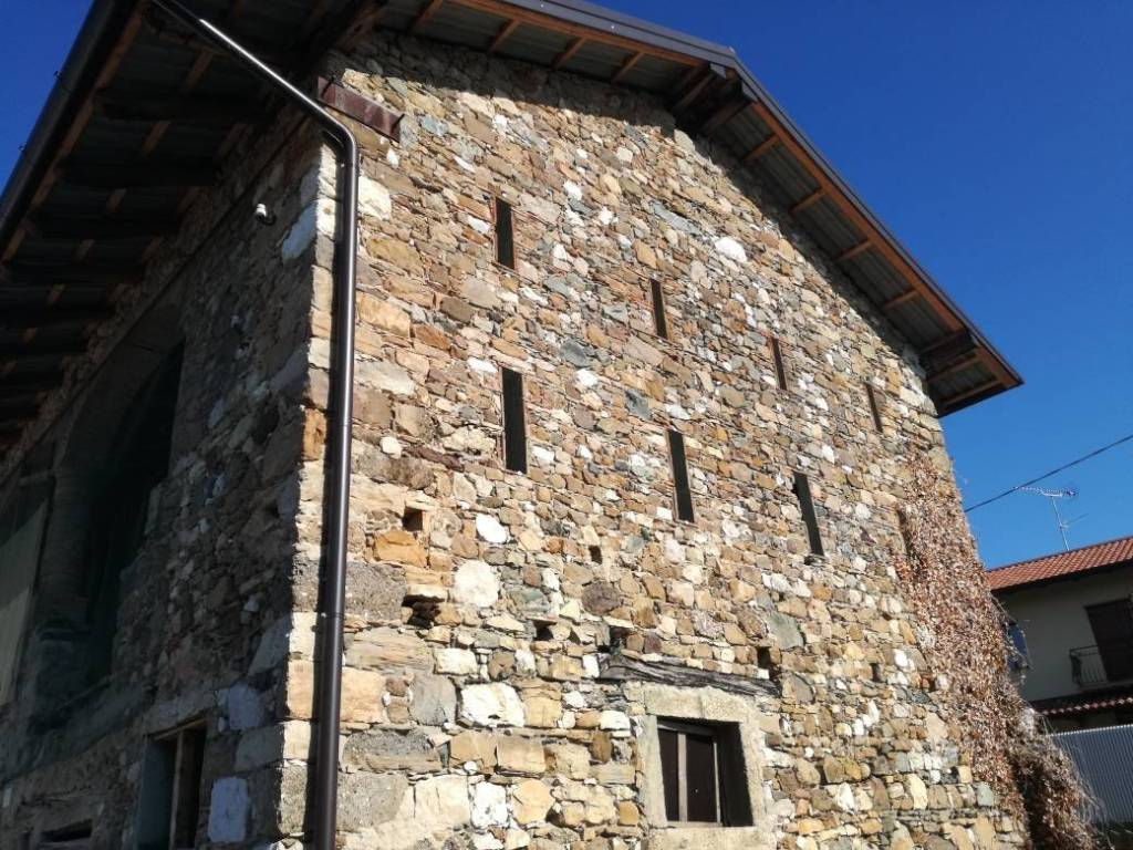 Casa indipendente a Buja in Via Collosomano, 158 - Foto 4