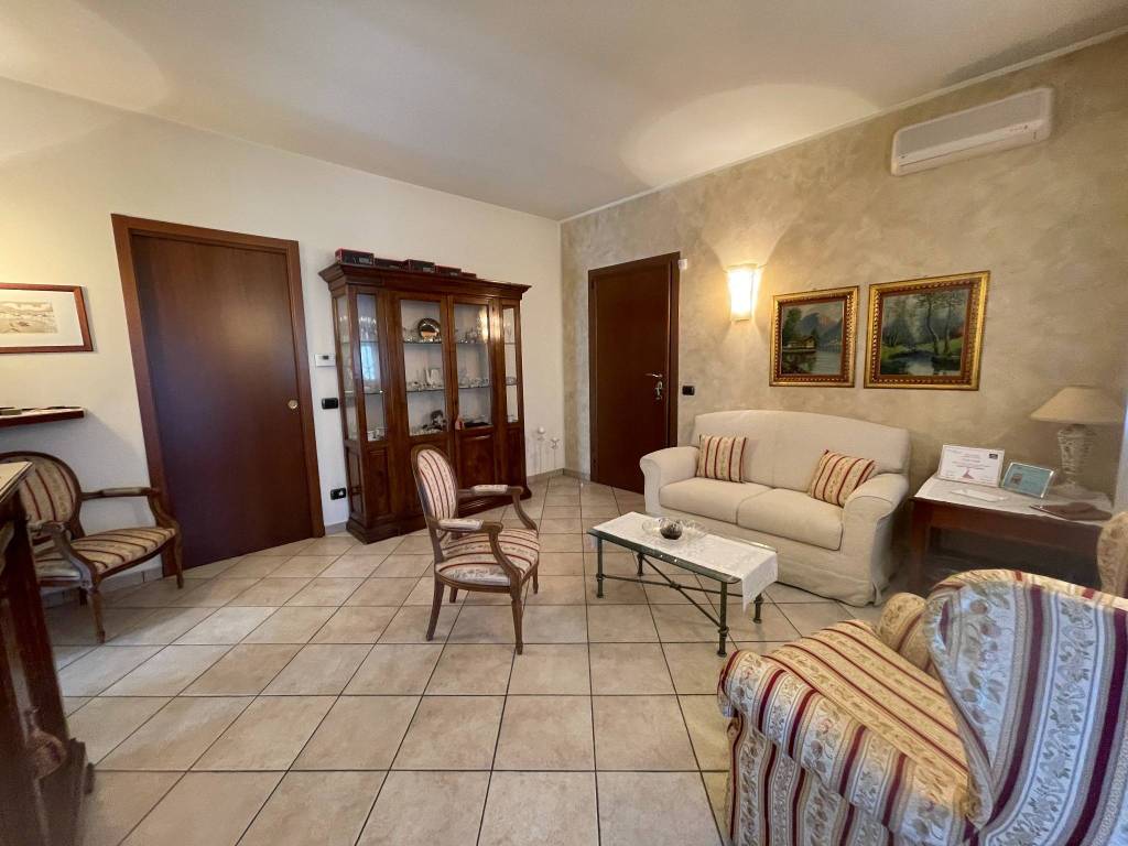 Appartamento a Caronno pertusella - Foto 3