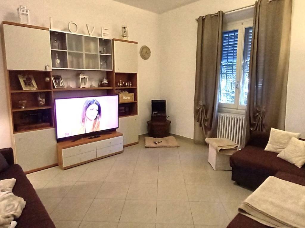 Villetta a schiera a Prato in Via Vincenzo Vestri - Foto 2