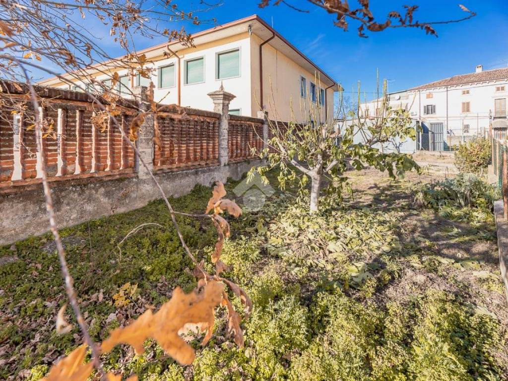 Rustico / casale a Vigasio in Via Montemezzi, 19 - Foto 4