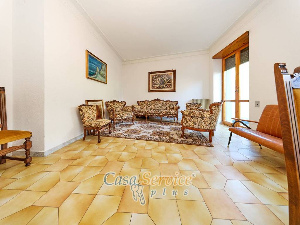 Appartamento a Matino in Via Imperia - Foto 2