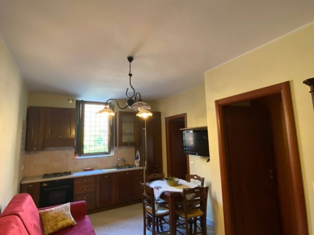 Appartamento a Fondi in Largo Bernardino da Sala - Foto 3