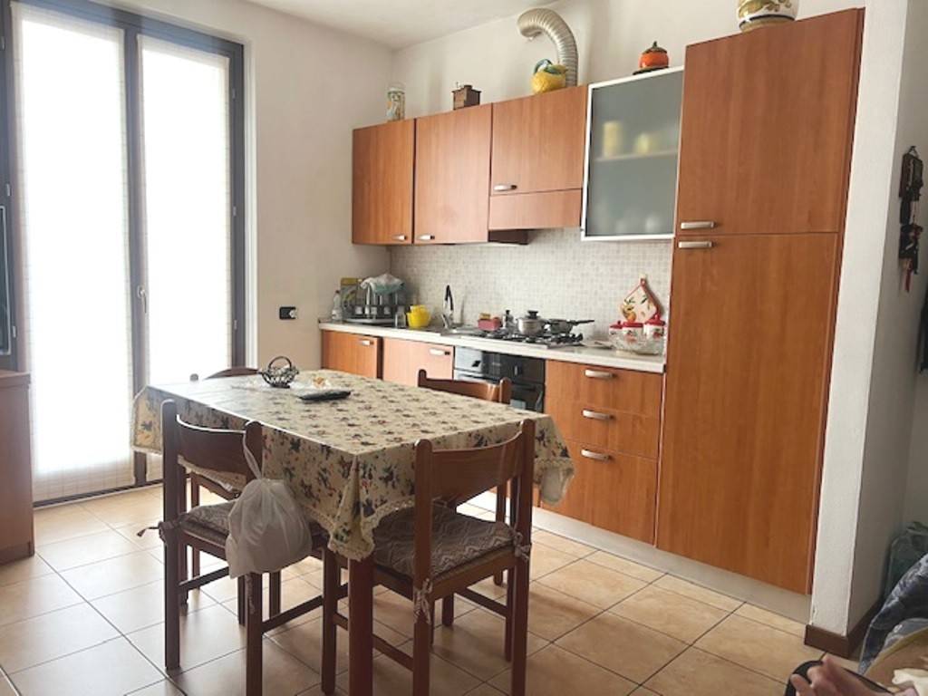 Appartamento a Costa masnaga in Via 25 Aprile, 9 - Foto 3