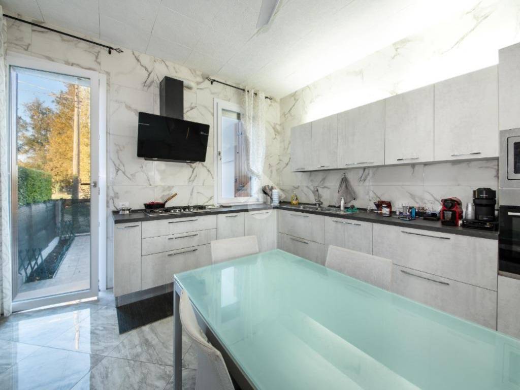 Casa indipendente a Mirano in Via Cavin Di sala, 290 - Foto 2