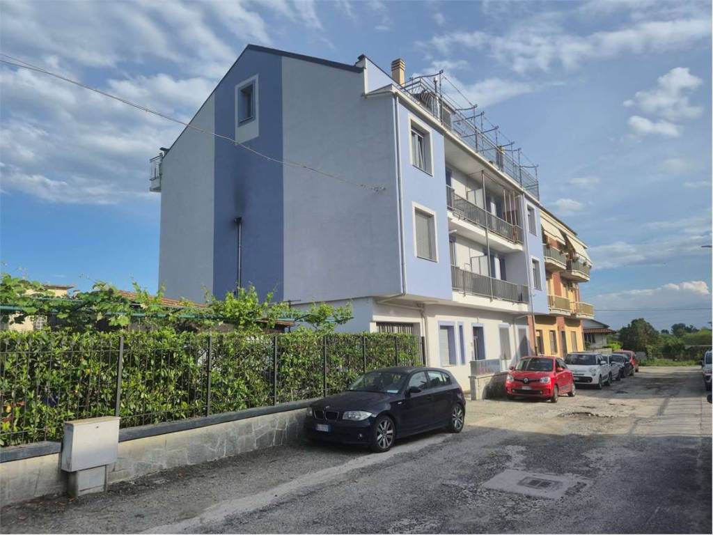 Appartamento a Piossasco in via dei pioppi, 10 - Foto 2