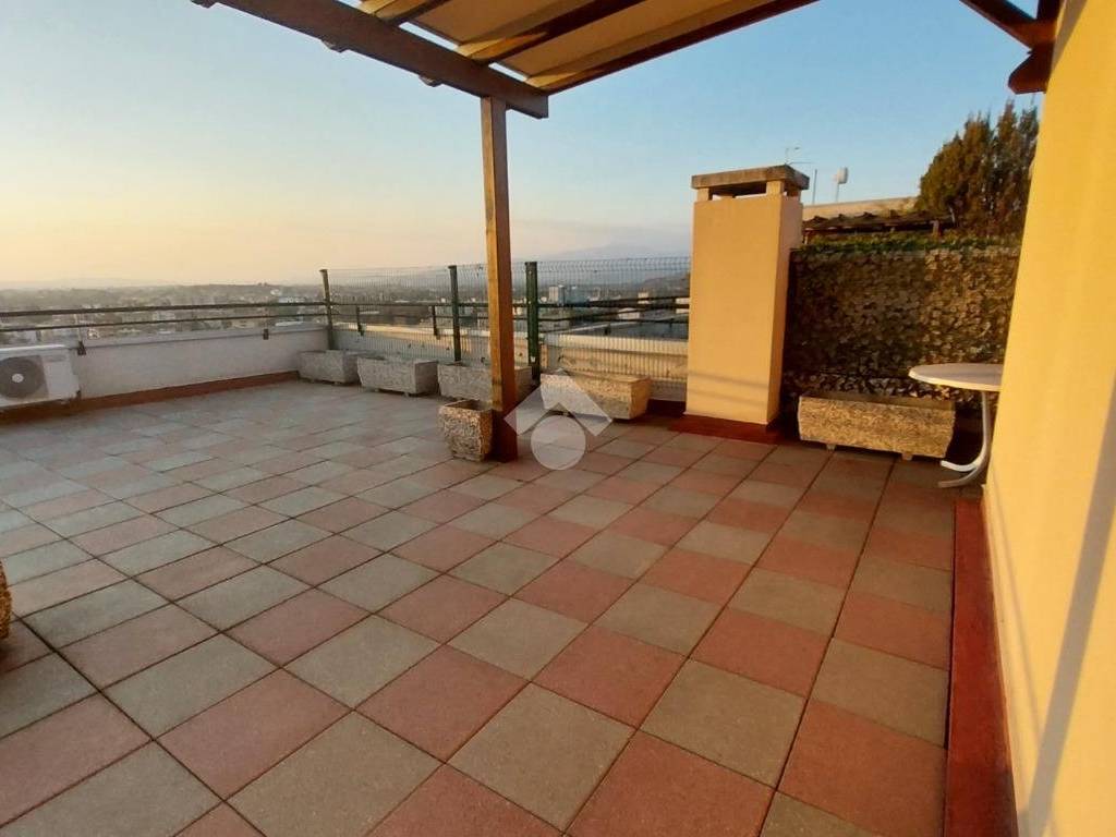 Appartamento a Verona in Via Raimondo Franchetti, 4 - Foto 2