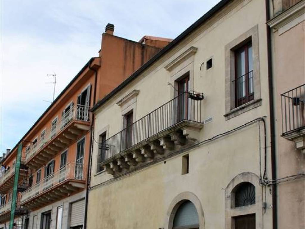 Casa indipendente a Ragusa in VIA DEL MERCATO - Foto 2