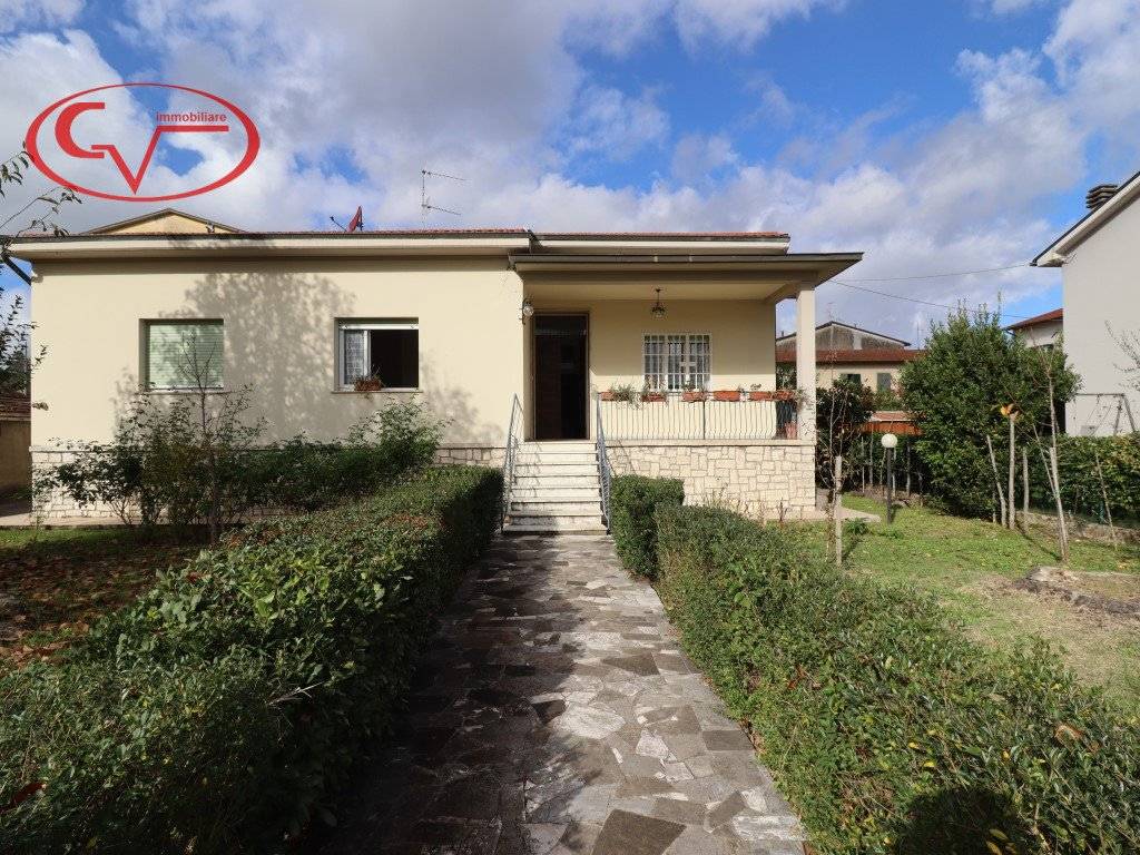 Casa indipendente a Montevarchi in Via Cilembrini - Foto 2