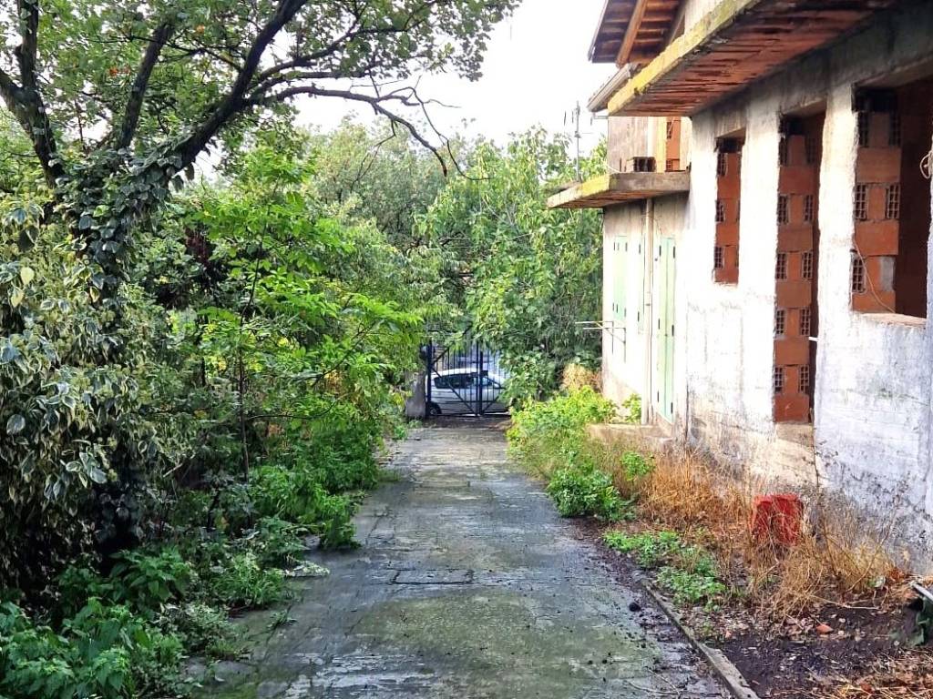 Villa a Ragalna in Via Dottore Giuffrida - Foto 4