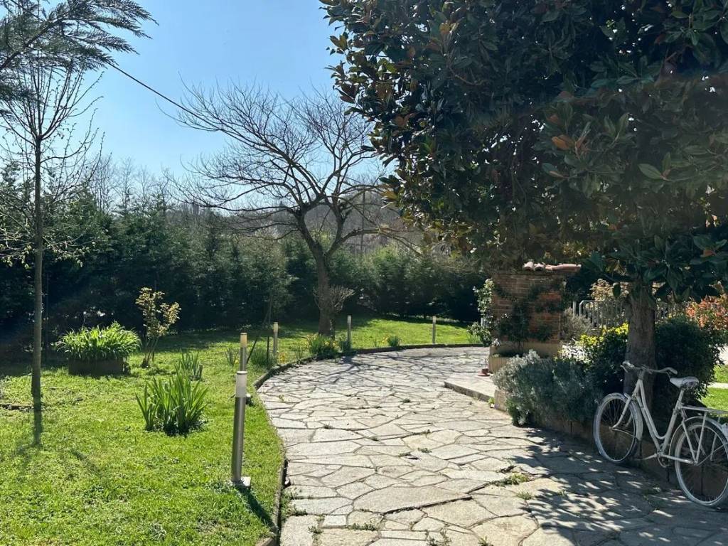 Villa a Asti in Frazione Quarto Inferiore - Foto 3