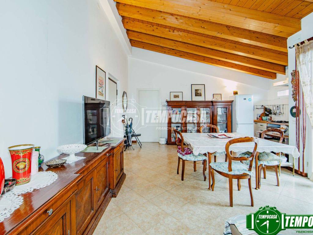 Appartamento a Pavia in Via Luciano de Pascalis - Foto 3