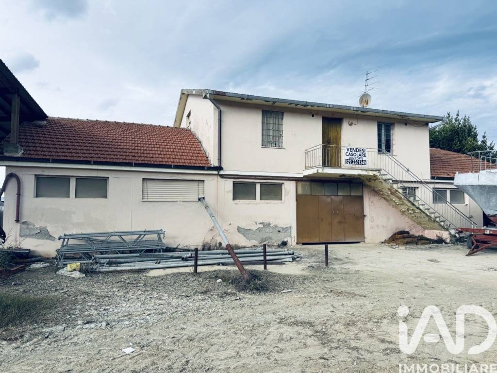Rustico / casale a Controguerra in Frazione CONTRADA VALLE CUPA - Foto 2