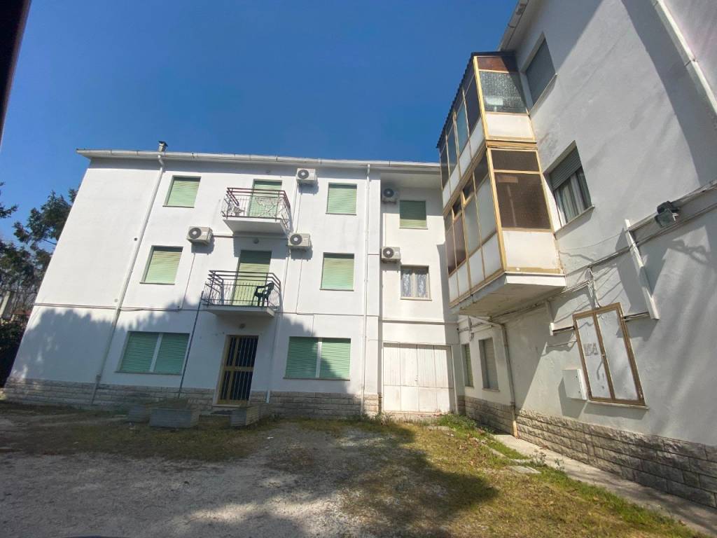 Palazzo / stabile a Cervia - Foto 2
