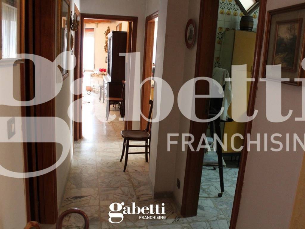 Appartamento a Canosa di puglia in via Giovanni Bovio, 25 - Foto 5