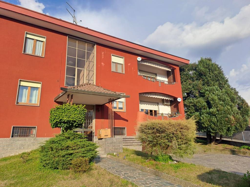 Appartamento a Cittiglio in Via Cascine, 34 - Foto 2